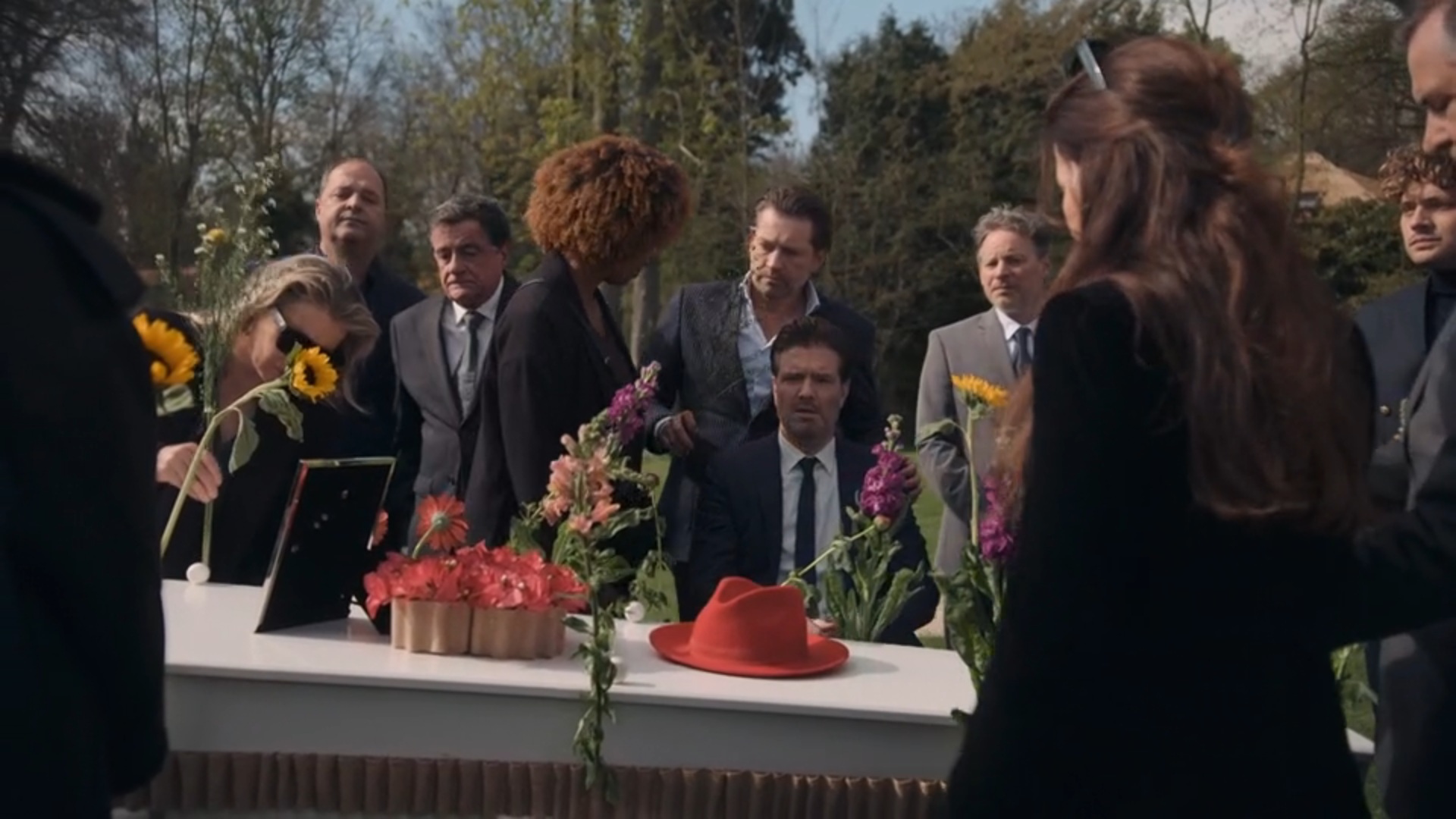 Meerdijk zwaait Laura uit